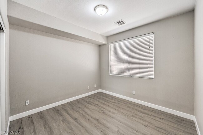 Building Photo - 146 Augusta Course Ave
