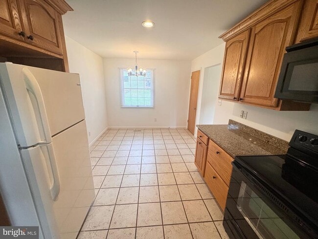 Building Photo - 2710 Academy Dr