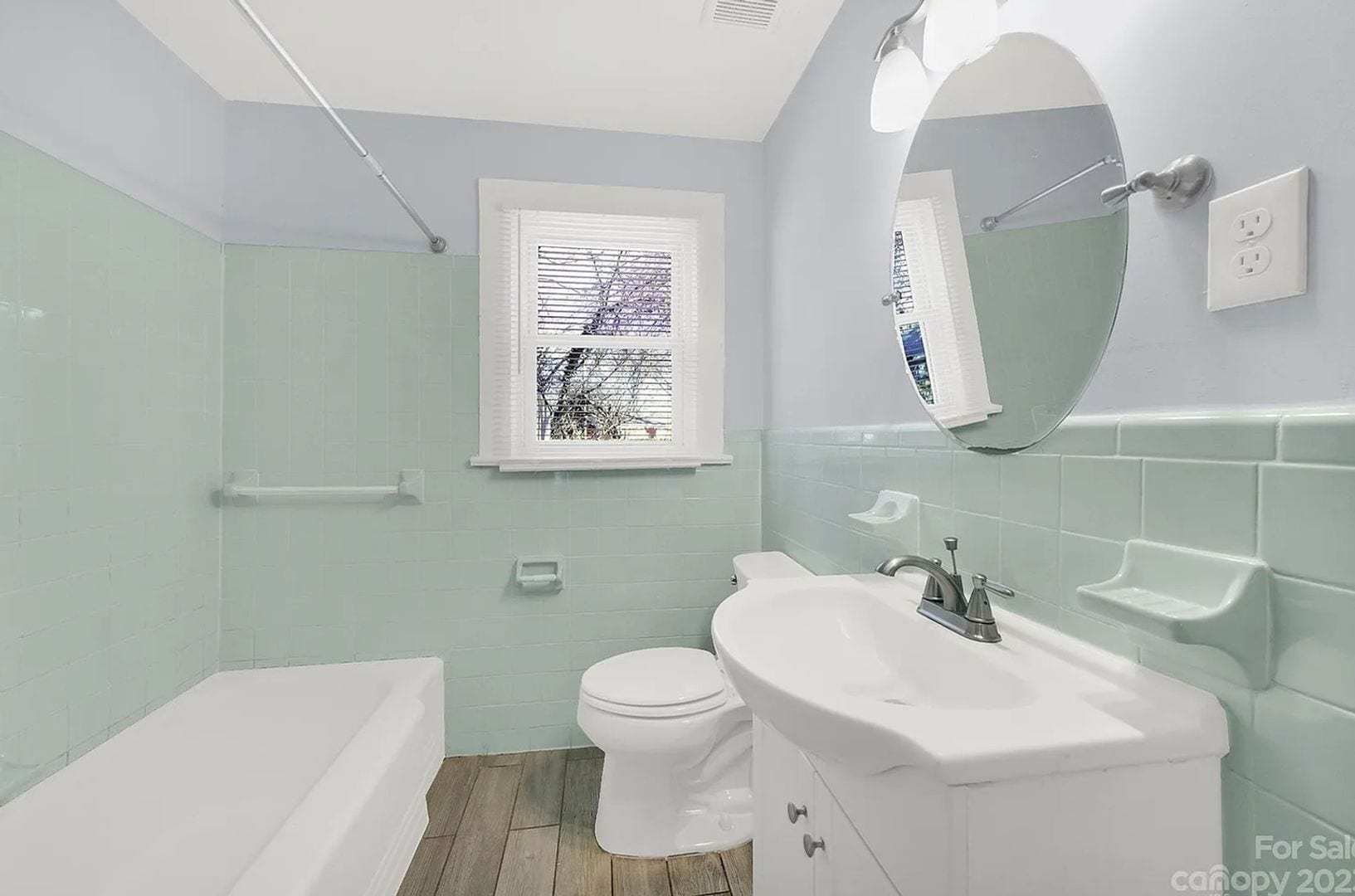 Building Photo - 2212 Edison St