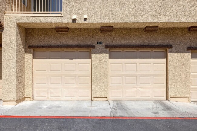 Building Photo - FULLY FURNISHED 2 BEDROOM CONDO IN THE NW WITH ATTACHED 2 CAR GARAGE