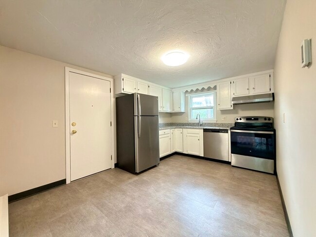 Building Photo - 1 Annaberry Ln
