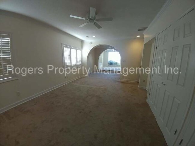 Building Photo - 1909 Marina Rd