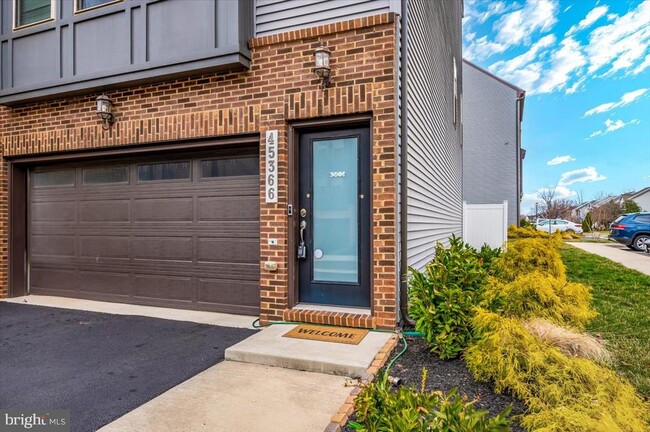 Building Photo - 45366 Daveno Square