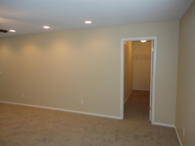 Building Photo - 201 Stagecoach Ln