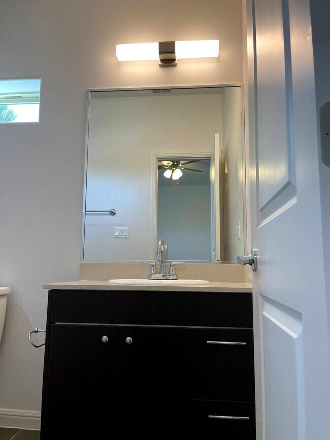 Building Photo - 3807 S Veterans Blvd