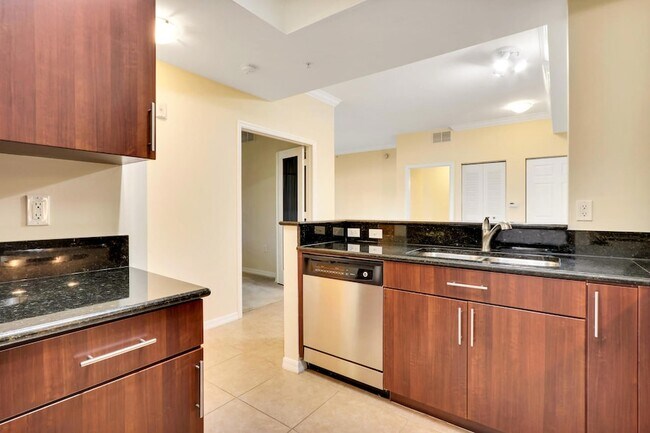 Building Photo - 4903 Midtown Ln