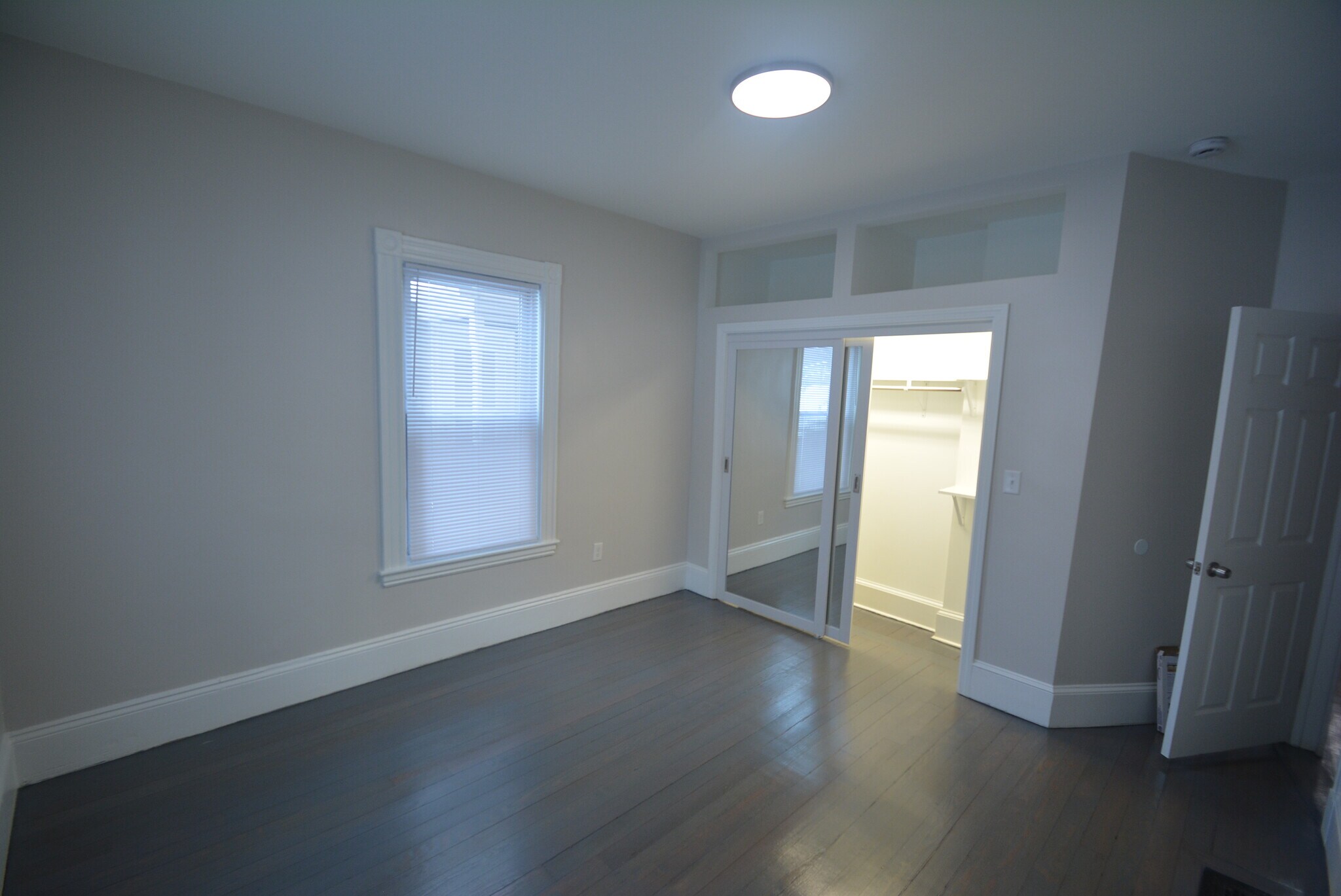 Building Photo - 31 Claybourne St