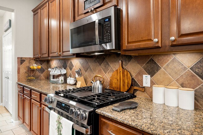 Building Photo - 24647 Hampton Lakes Dr