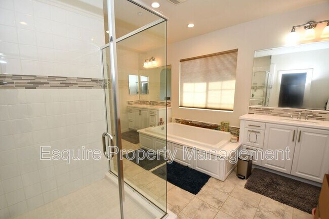 Building Photo - 505 Elm Cottage Ct