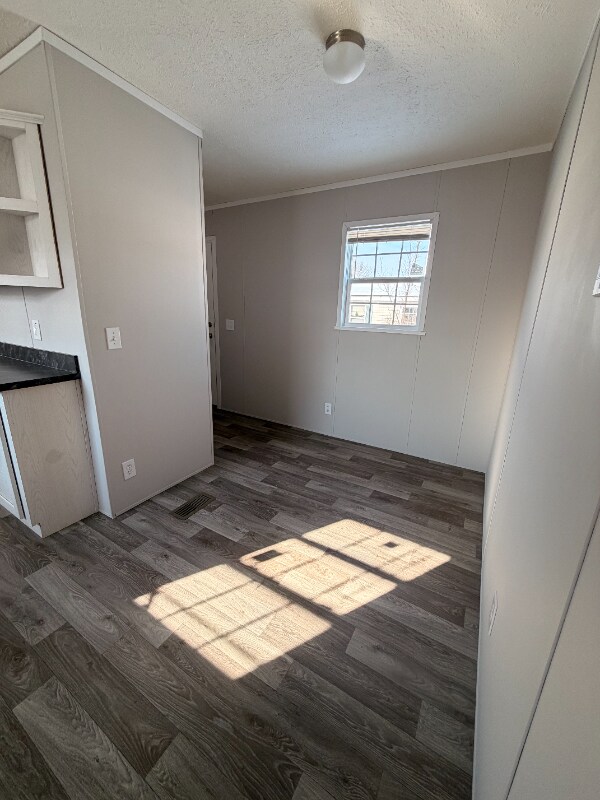 Building Photo - 358 Parker Lake Dr