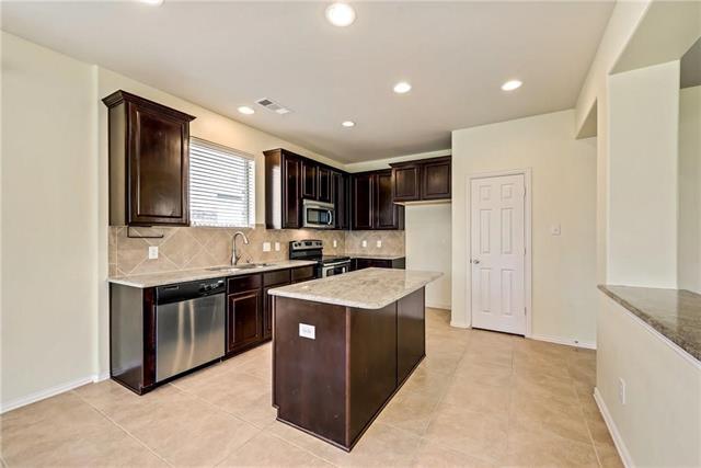 Building Photo - 1808 Willard Dr