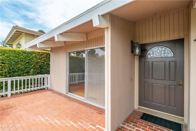 Building Photo - 43 Coronel Plaza