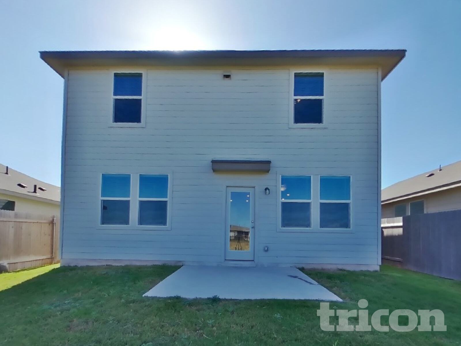 Building Photo - 5112 Saddle Clb Dr