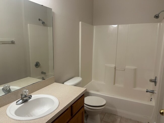 Building Photo - 6087 Maggies Cir