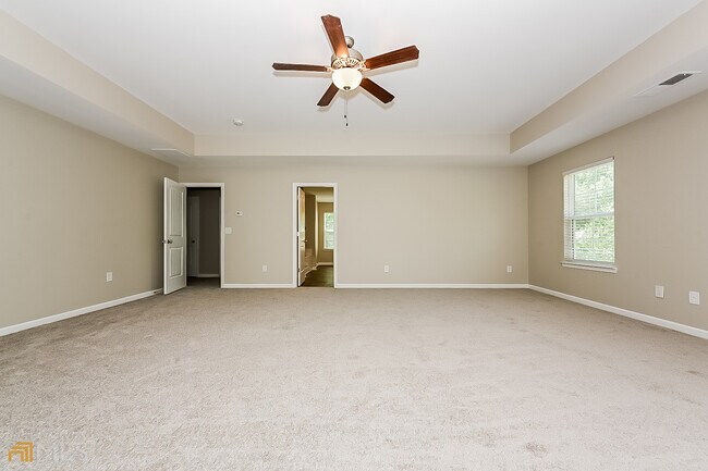 Building Photo - 197 Garrison Ln