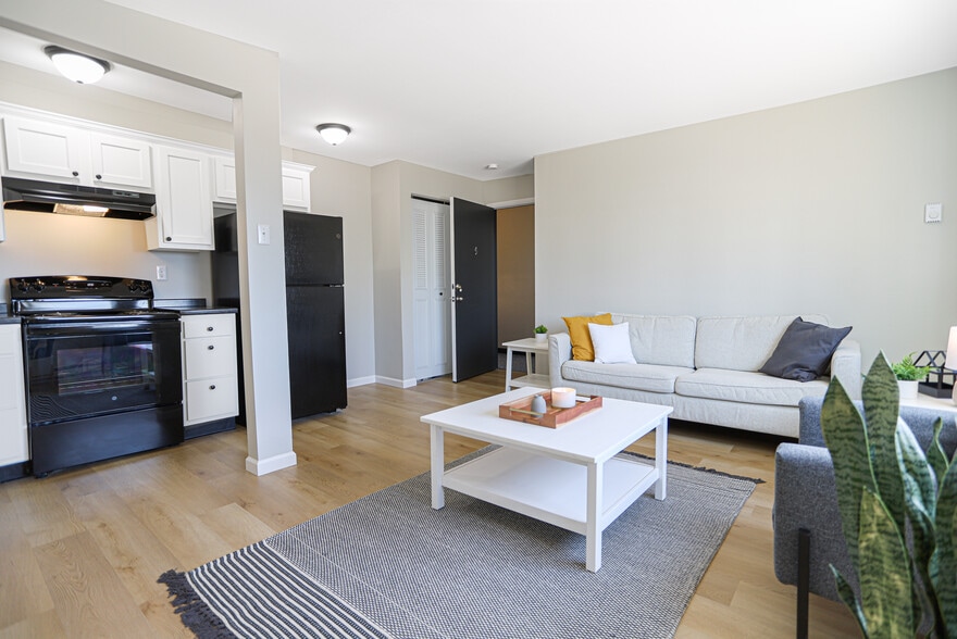 Building Photo - Riverview Apartments