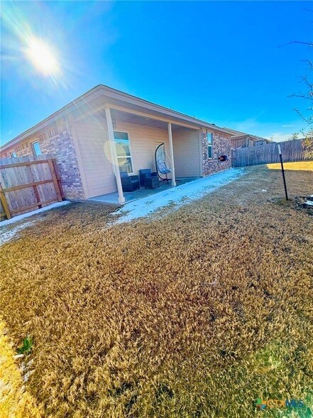 Building Photo - 3103 Seeker St