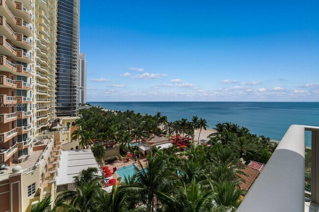Building Photo - 17749 Collins Ave