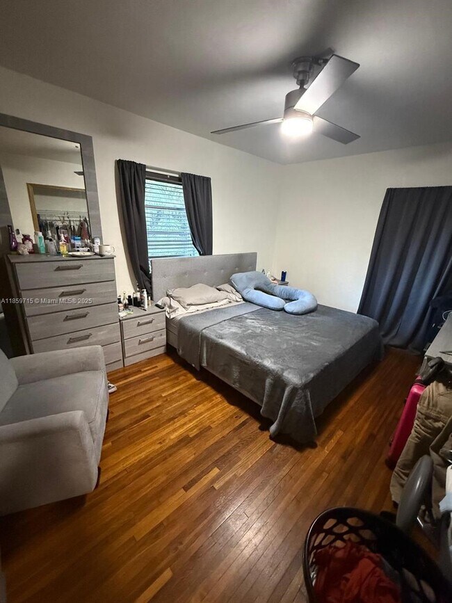 Building Photo - 3 bedroom in Miami Spring FL 33166