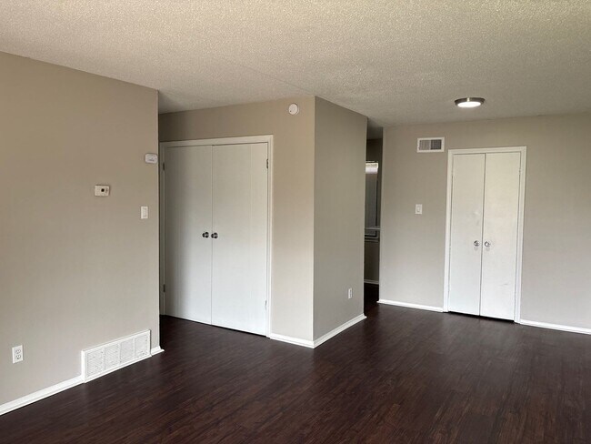 Building Photo - Very Nice Home in Raleigh - Open To Section 8