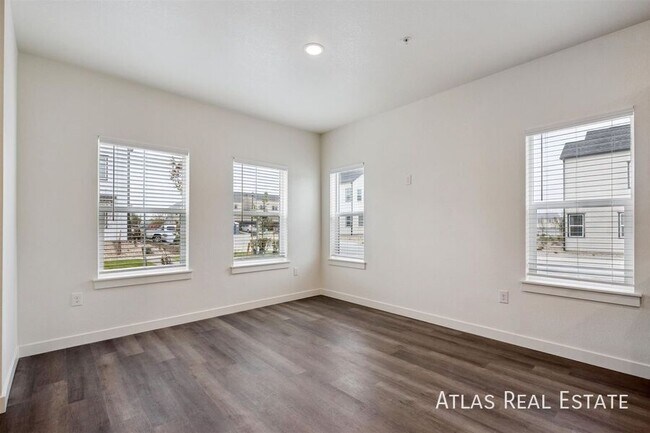 Building Photo - 624 Ute Peak Aly