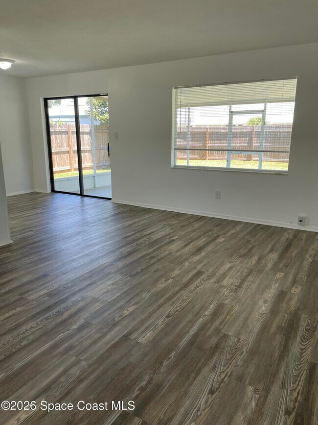 Building Photo - 60 Barbados Dr