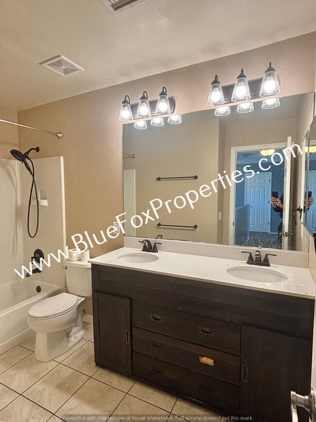 Building Photo - 13303 E Almond Crest Dr