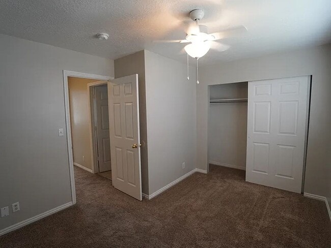 Building Photo - 3947 S 2600 W