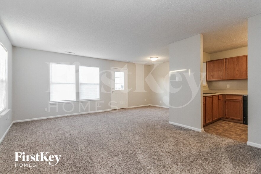 Building Photo - 10870 Sweetsen Rd