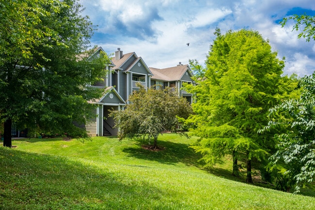 Building Photo - Heritage Lake Apartments