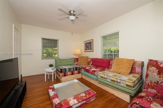 Building Photo - 7601 SW 59th Ct