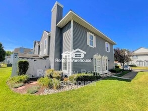 Building Photo - 651 Ridge Cir