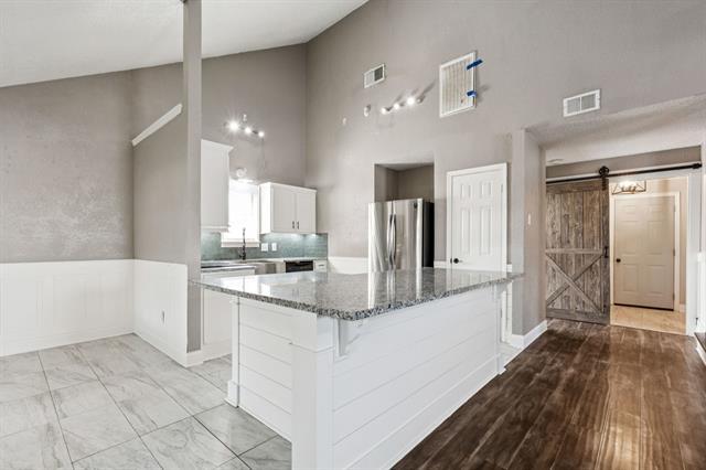 Building Photo - 4673 Feathercrest Dr