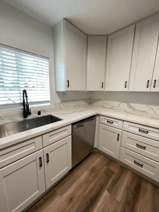 Building Photo - South 2nd- 4 Bed 2 Bath Remodeled Home in El Cajon!