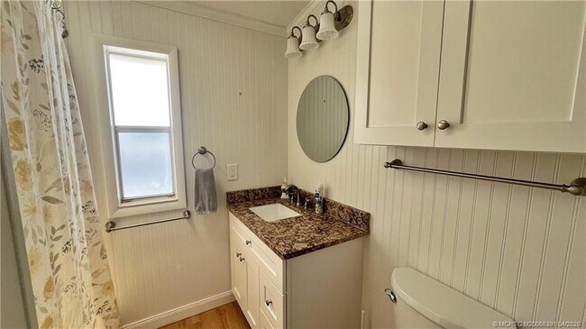 Building Photo - 10701 S Ocean Dr