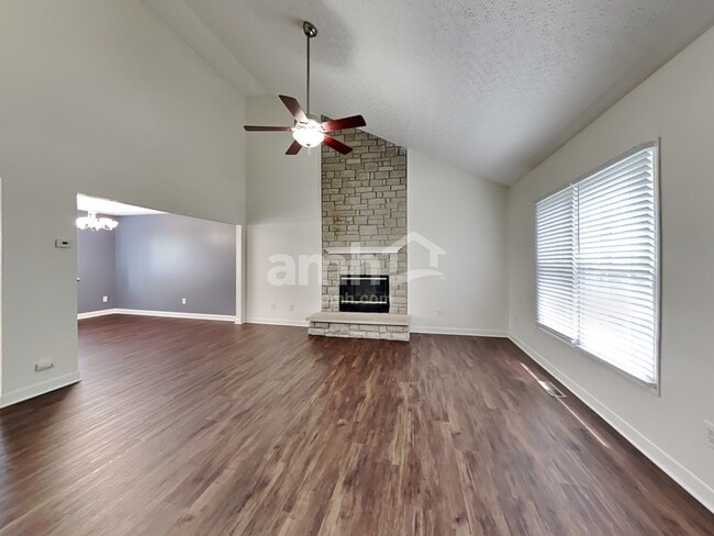 Building Photo - 5232 Dietrich Ave