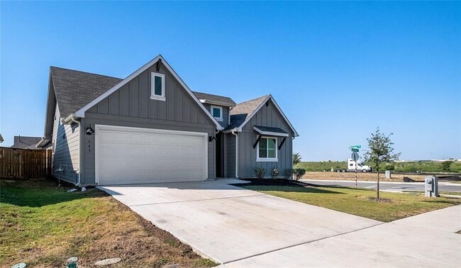 Building Photo - 645 Jane Long Dr