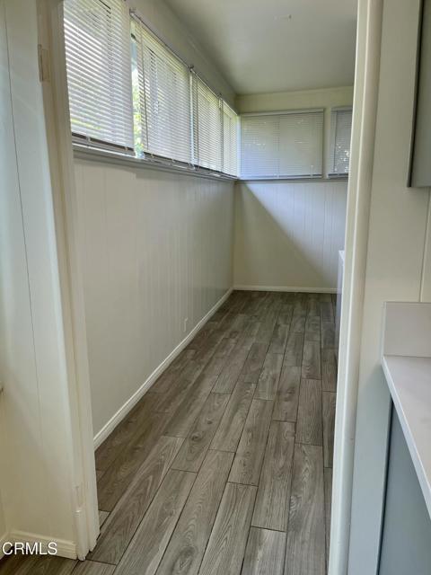 Building Photo - 373 Laun St