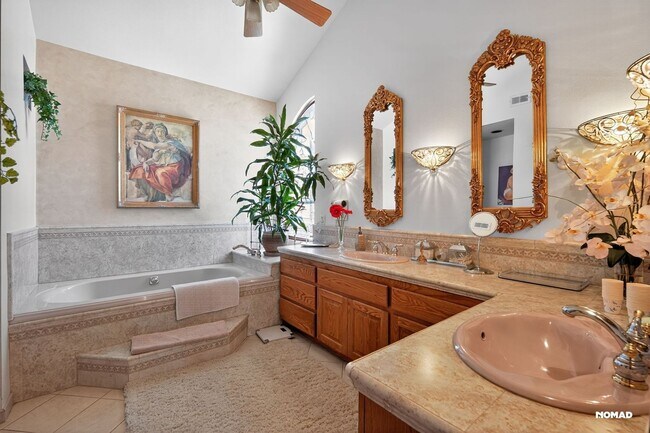 Building Photo - Charming 2BR House in Escondido