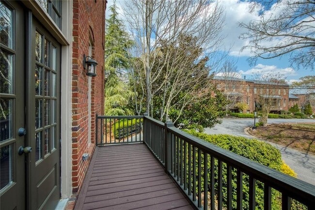 Building Photo - 100 Founders Mill Ct