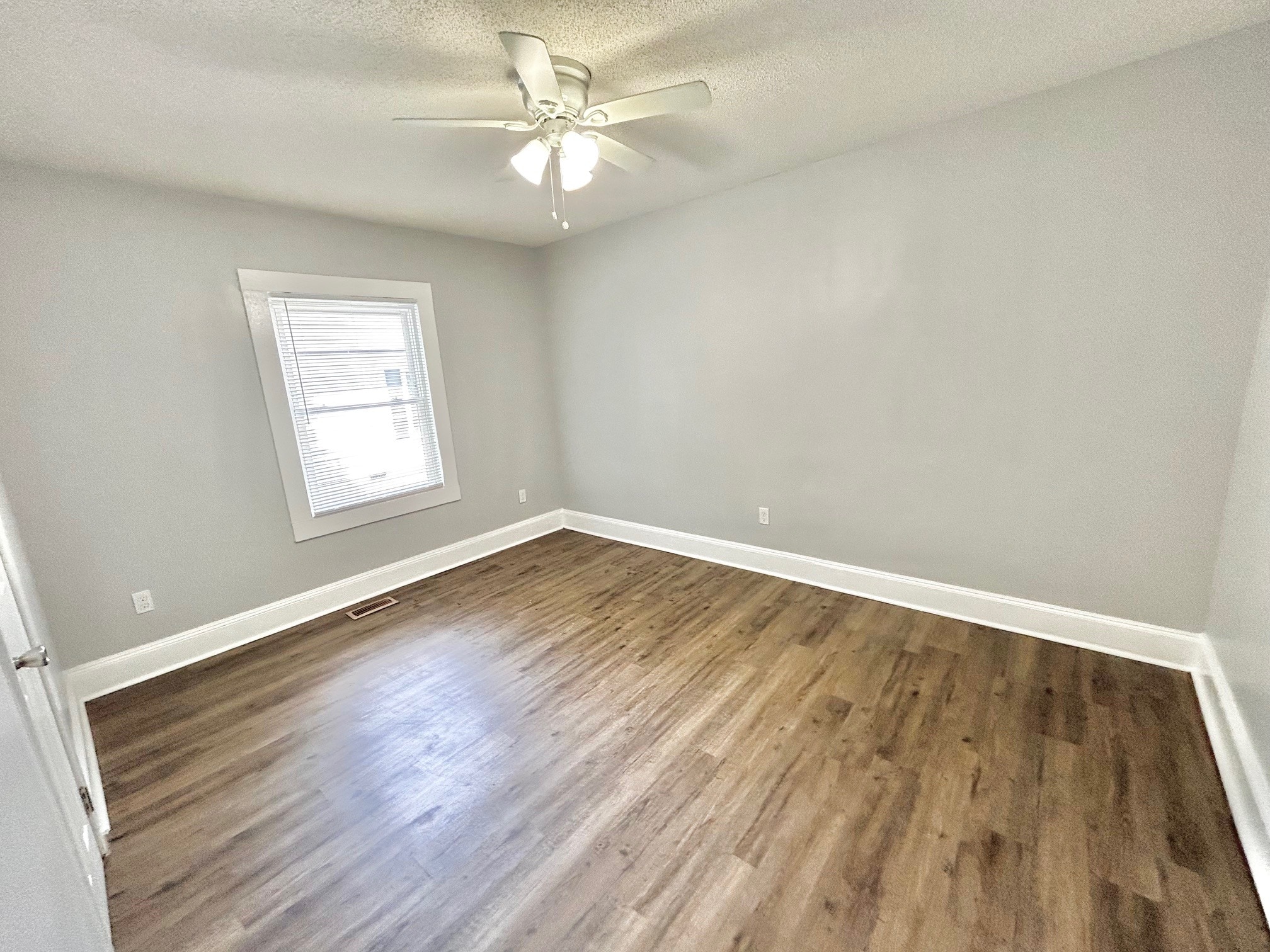 Building Photo - 224 Walker Ave