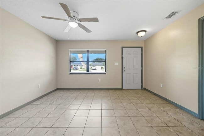 Building Photo - 4405 Almark Dr