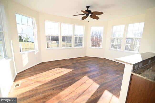 Building Photo - 7001 Chaptico Ct