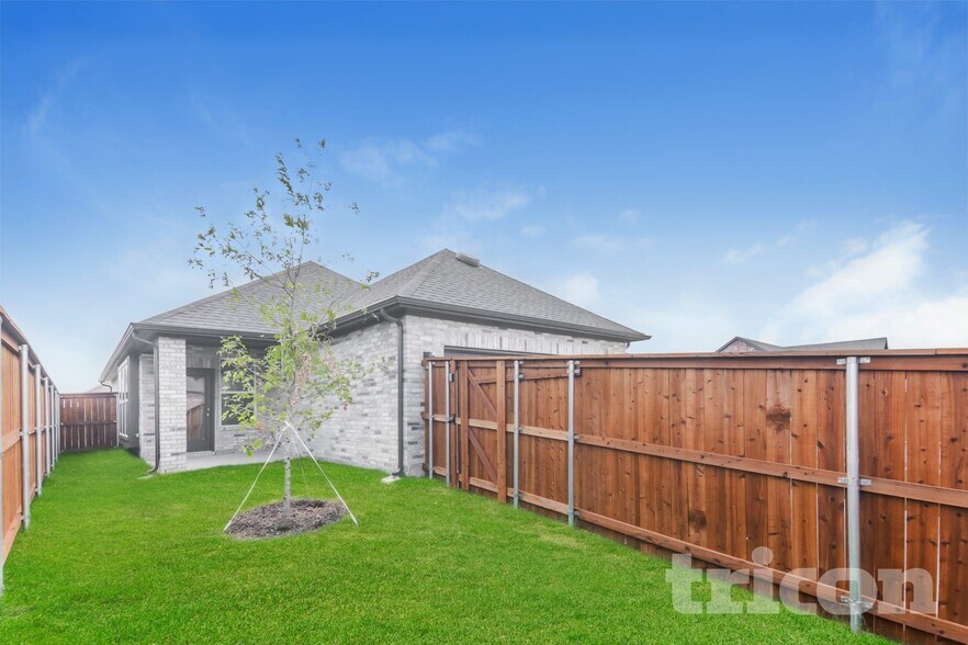 Building Photo - 8204 Howell Oak Dr