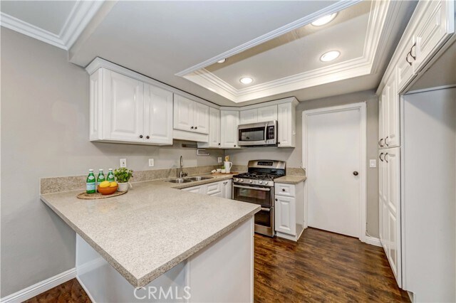 Building Photo - 5481 Villa Way