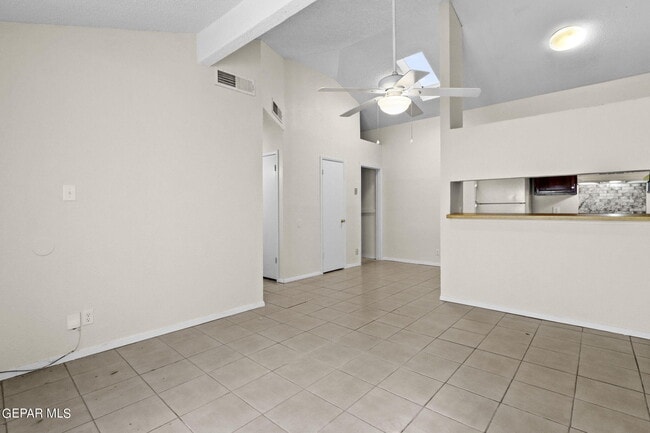 Building Photo - 10012 Caribou Dr