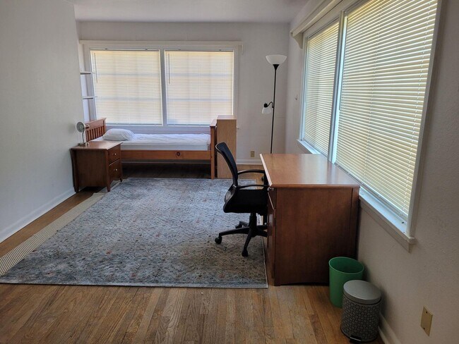 Building Photo - Lewis & Clark Law School International Students ONLY