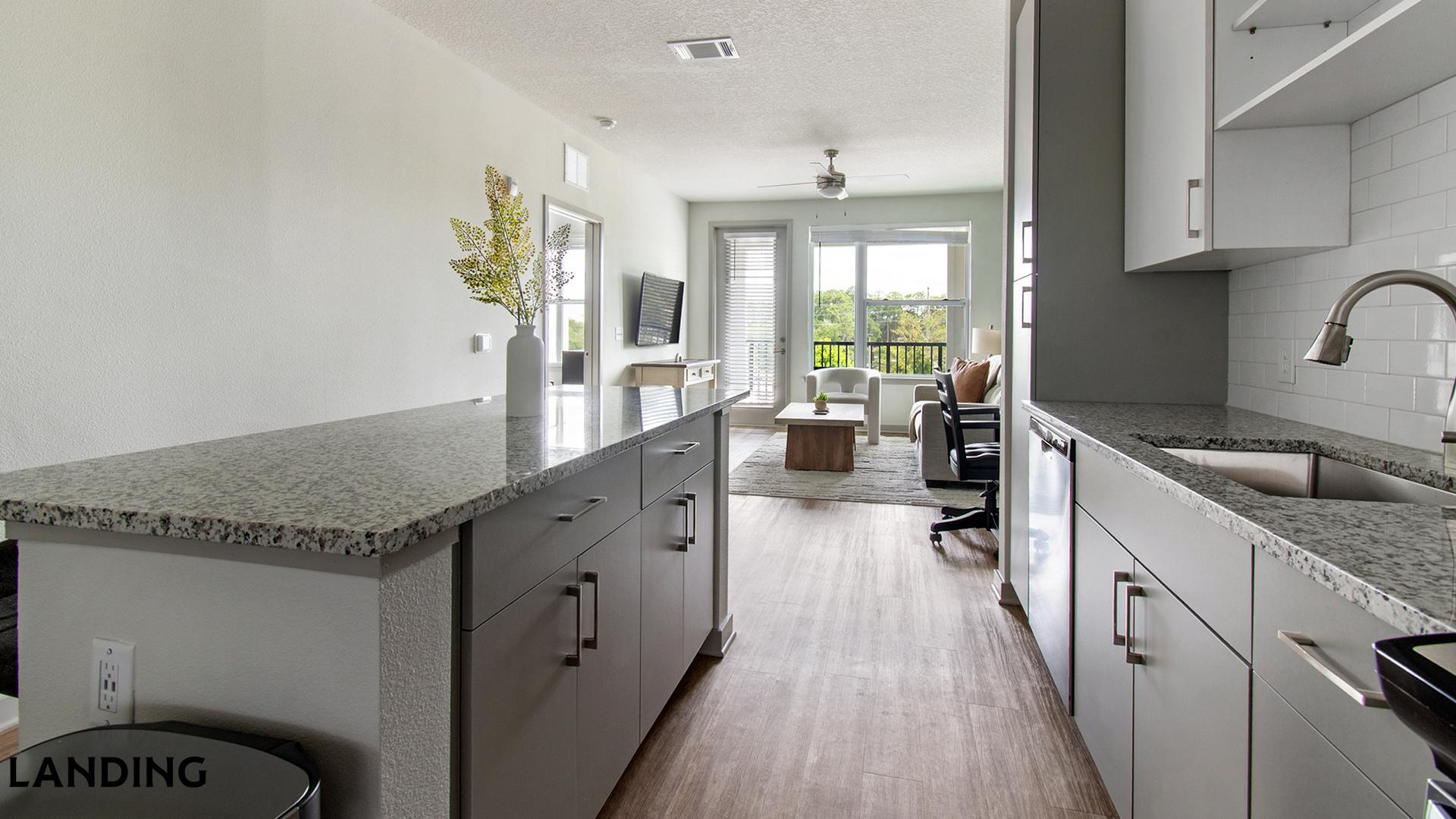 Building Photo - 7311 Baymeadows Way