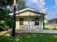 Building Photo - Cute 1 Bed 1 Bath Home Available! Call to ...
