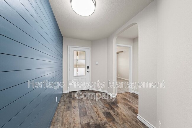 Building Photo - 148 Sage Sparrow